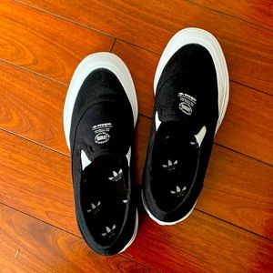 Black and white adidas nizza slip ons- never worn